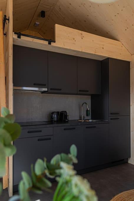 Tinyhouse Eucalyptus Met Hottub Villa Meerssen Kültér fotó